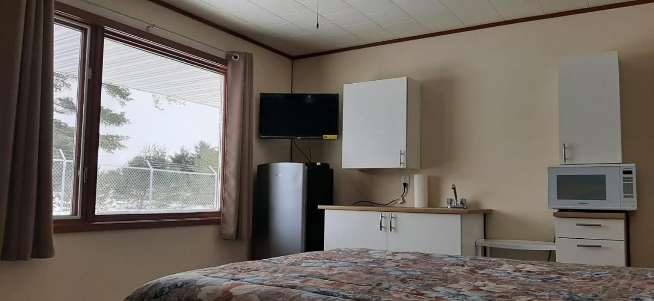 Super Nights Inn Sault Ste. Marie Dış mekan fotoğraf