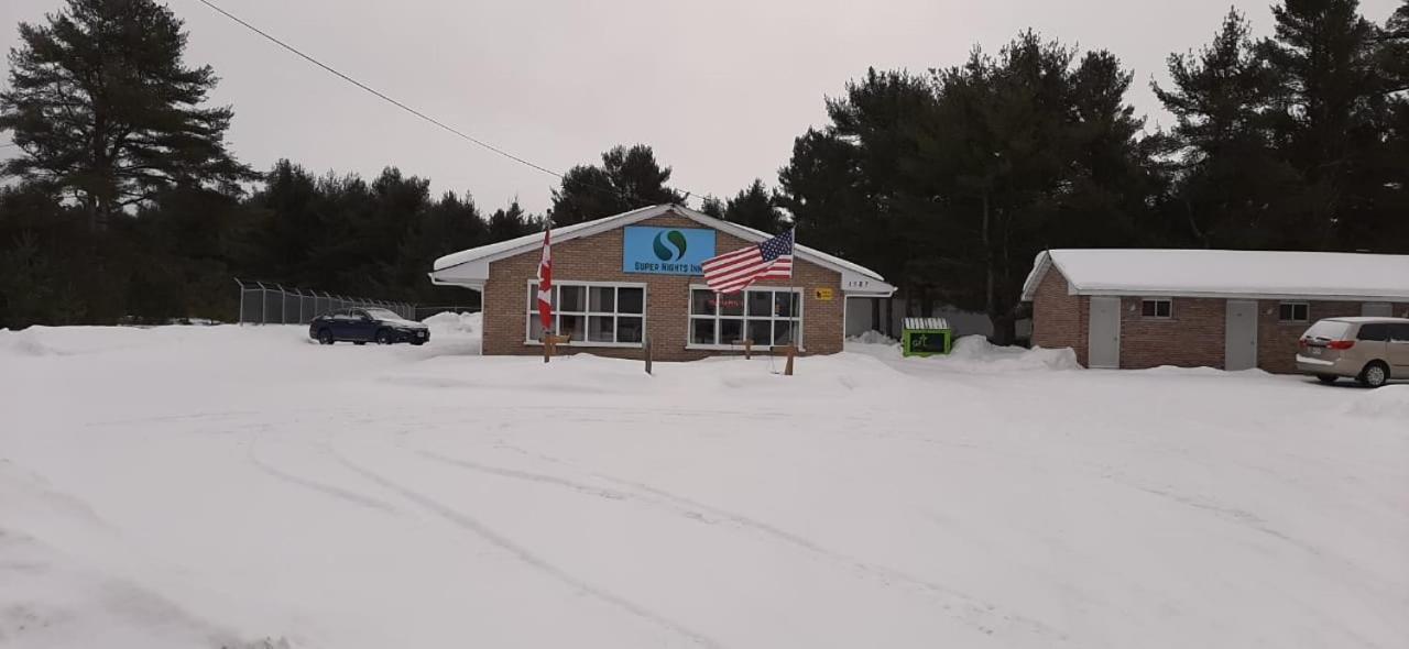 Super Nights Inn Sault Ste. Marie Dış mekan fotoğraf
