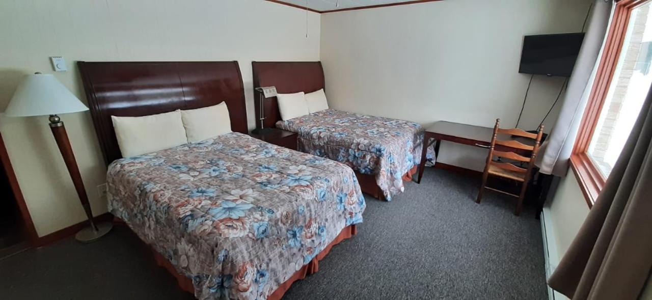 Super Nights Inn Sault Ste. Marie Dış mekan fotoğraf