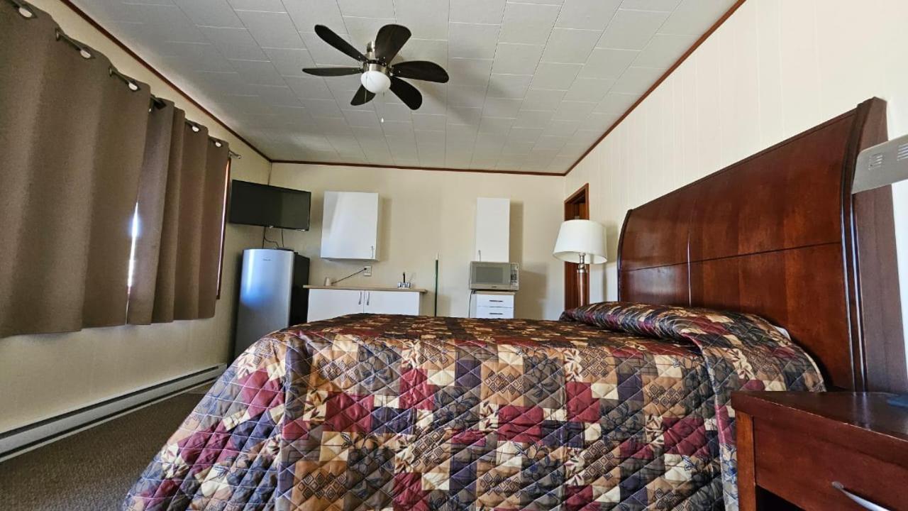 Super Nights Inn Sault Ste. Marie Dış mekan fotoğraf